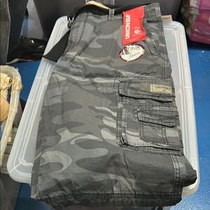 UNIONBAY Gray Cargo Shorts Classic Design
